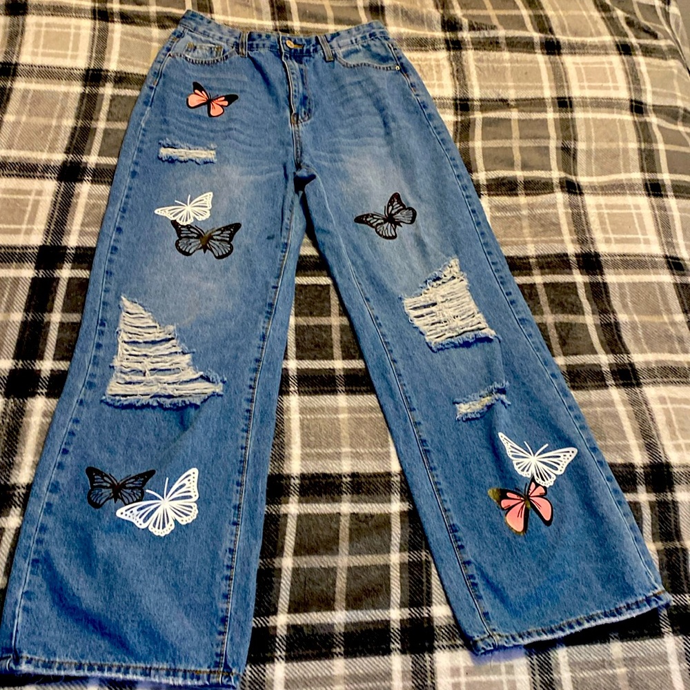 these jeans have been worn one time. there are a little tight around the legs.